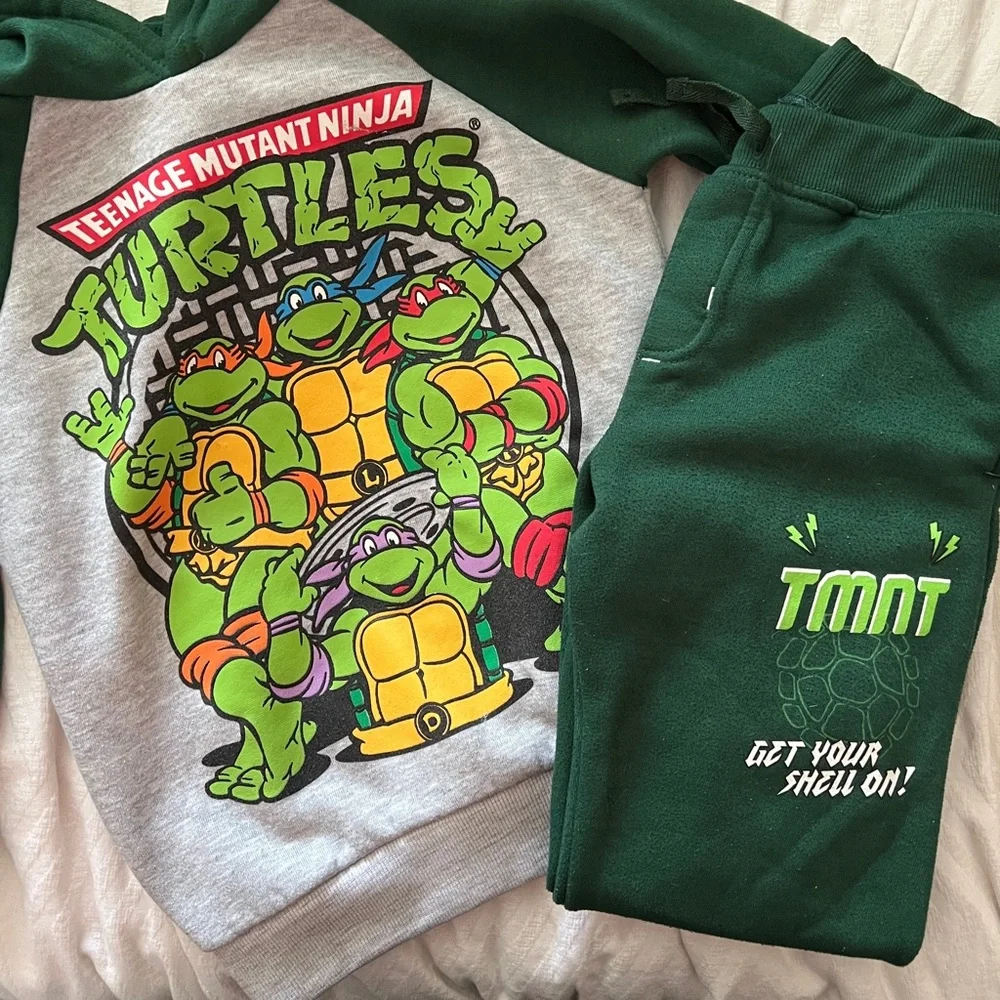 Nickelodeon TMNT Green and Gray Sweatshirt set and t-shirt - Picture 2 of 10